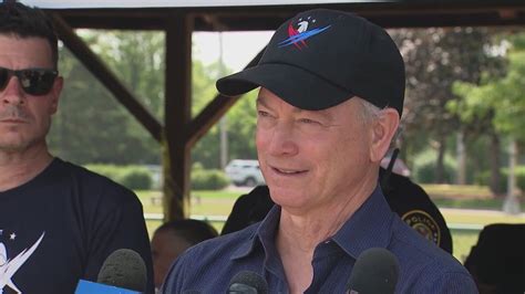 Gary Sinise surprises veterans in Chicagoland on 4th of July